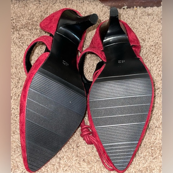 BUTITI Red Strappy Lace-Up Pump - Picture 5 of 5